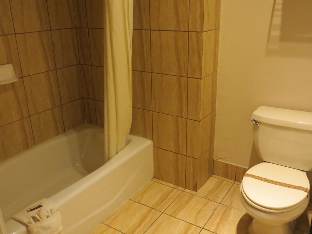 Executive Inn & Suites Sacramento Værelse billede