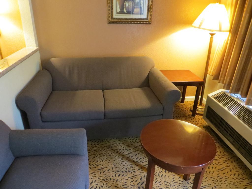 Executive Inn & Suites Sacramento Eksteriør billede